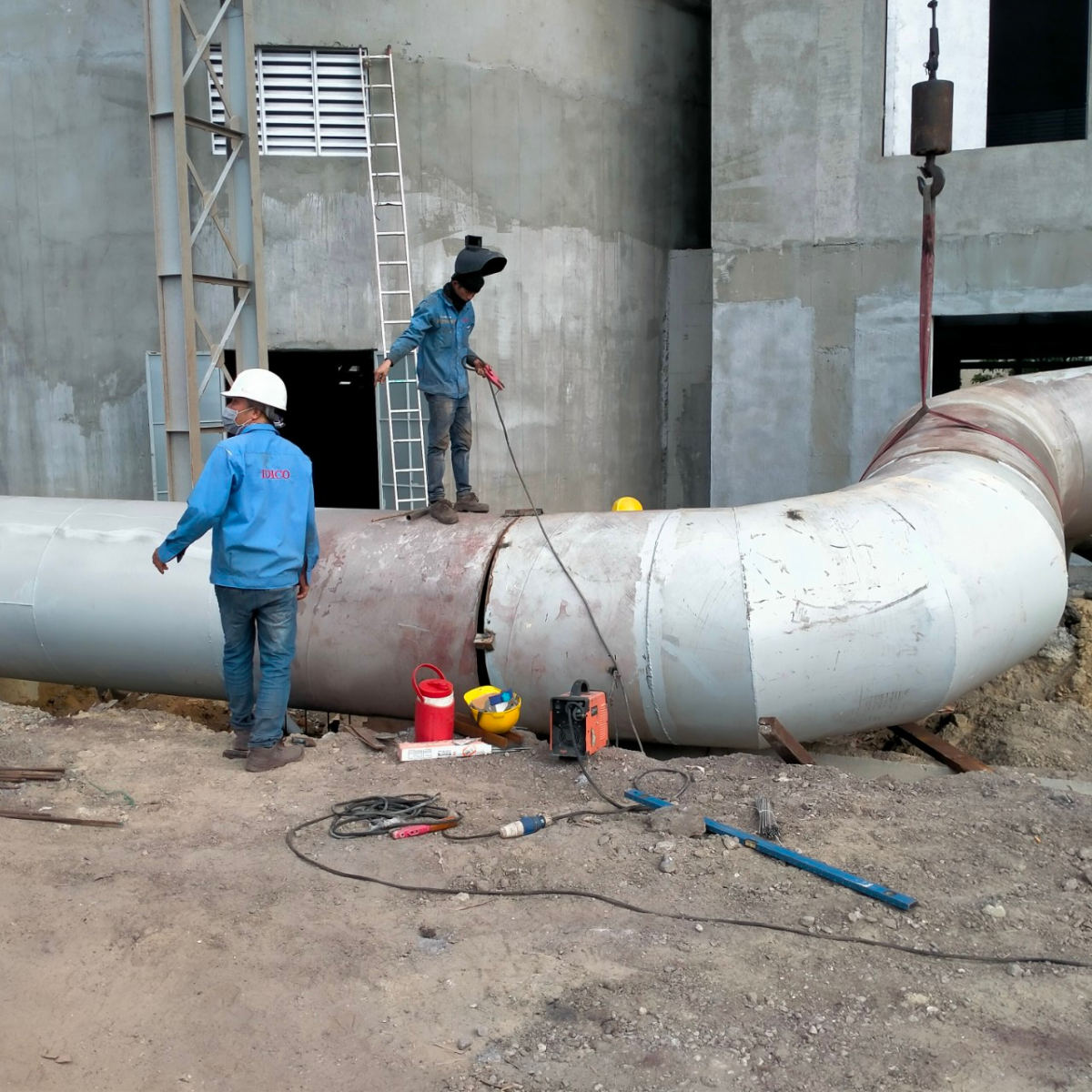 Lắp đặt, tổ hợp đường ống hút bụi Nhà máy luyện cốc - Dự Án Nhà máy thép Hoà Phát Dung Quất